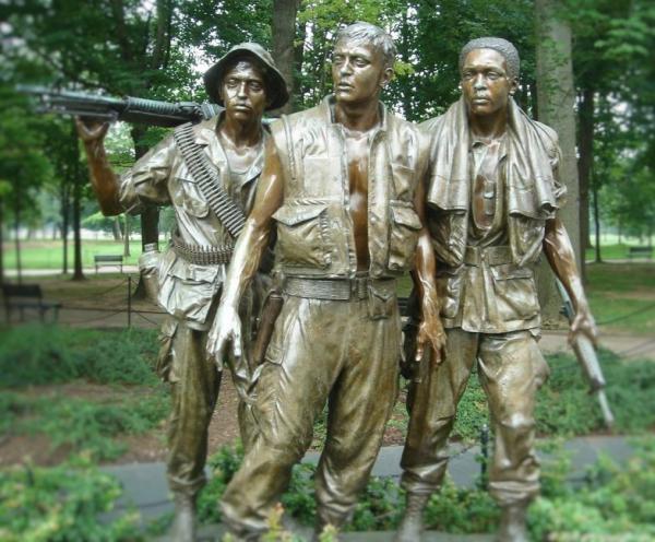 Vietnam Veterans statue image