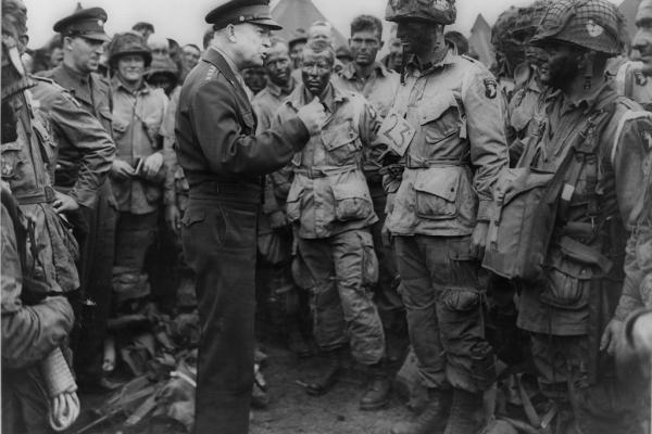 Eisenhower talks to paratroopers before D-day